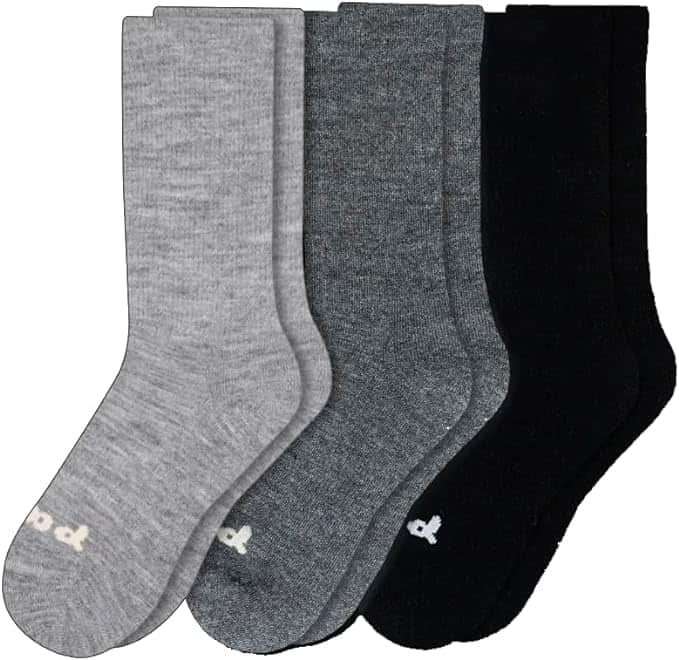 Holiday Clothing for the Win 5 Pacas alpaca socks