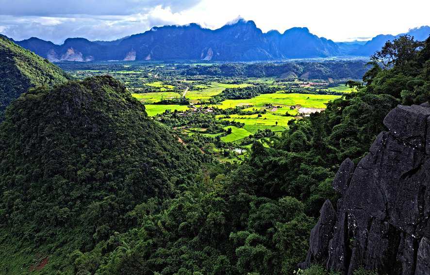 View from Pha (hill) Nguen (silver) near Vang Vieng Laos. Bruce Northam photos.