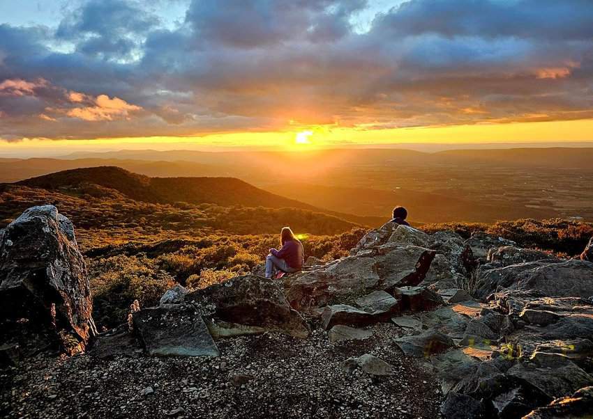 Shenandoah sunset in Virginia. Tab Hauser photo.