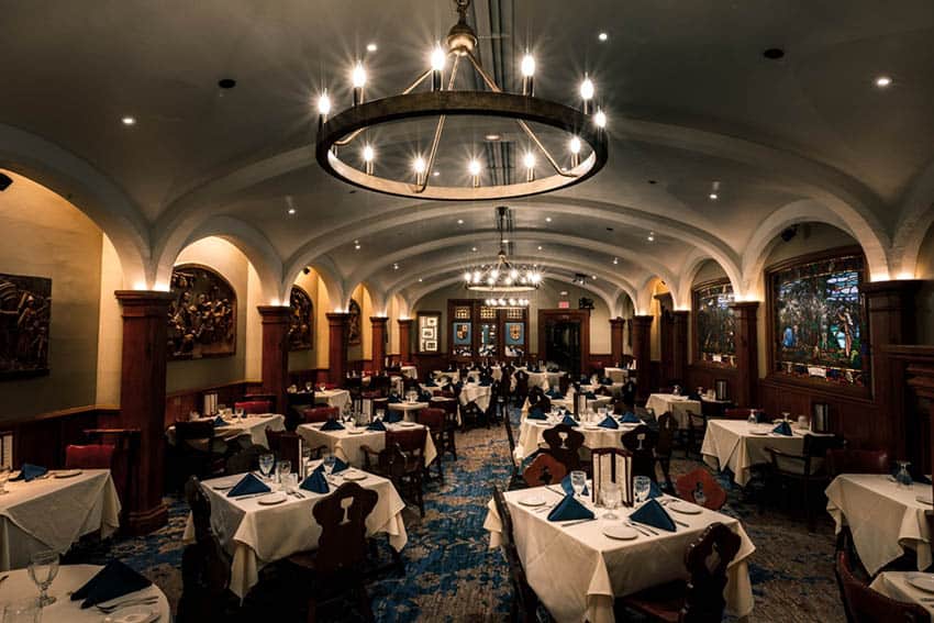 Milwaukee: Small City, Big Outlook 9 Mader’s Restaurant has been family owned since 1902
