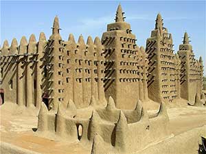 The world's largest mud mosque