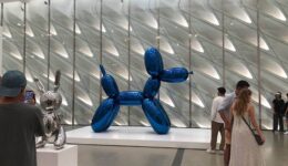 A famous piece of art at The Broad contemporary art museum: Balloon Dog by Jeff Koons. Photo by Susmita Sengupta