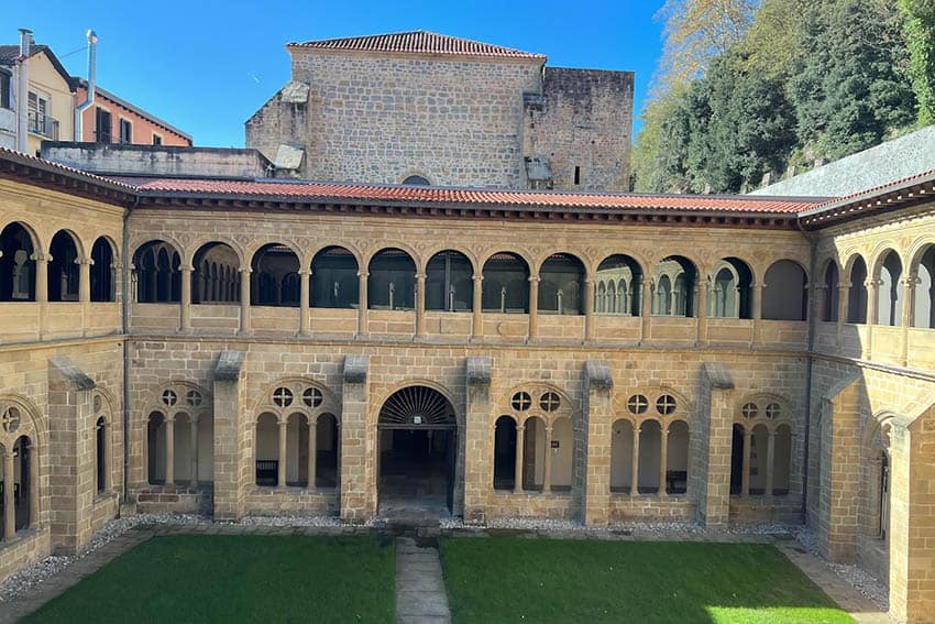 Pintxos, Cheesecake, a Museum on the Coast of Spain 11 The cloister of San Telmo Museoa.