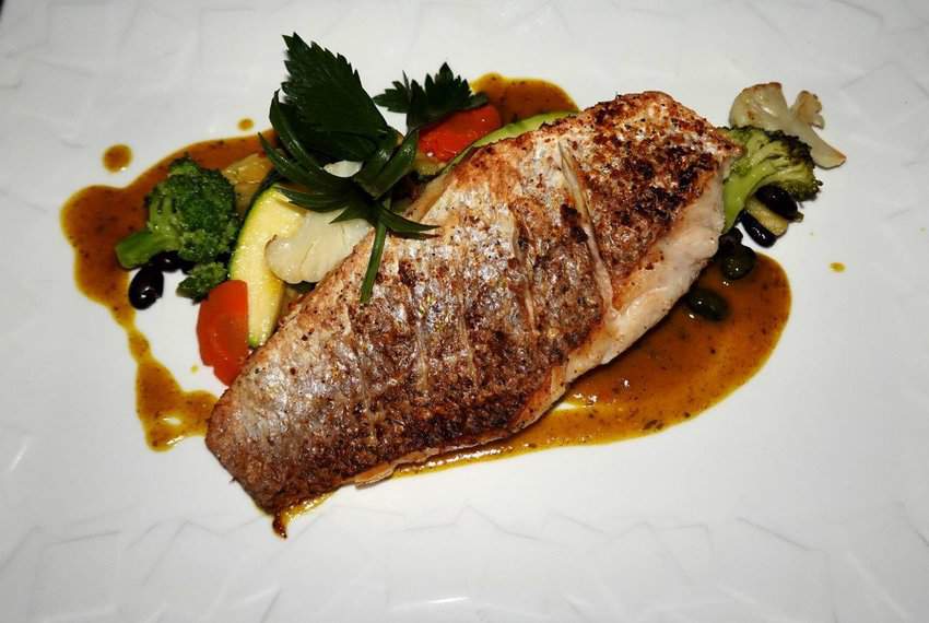 Snapper St Eustatius Golden Rock Resort (Tab Hauser Photo)