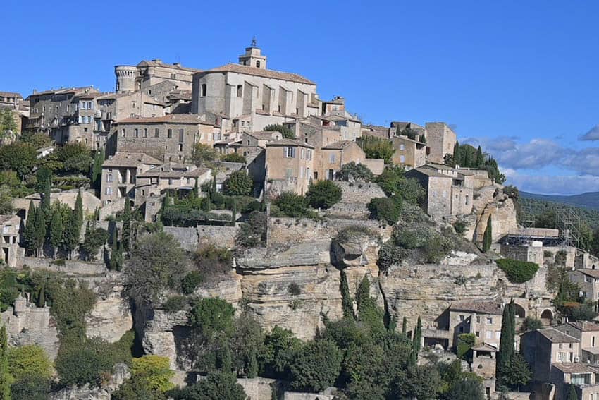 Provence: Roman Ruins, Van Gogh, and Wine 11 The town of Gordes from a viewpoint on the road into town