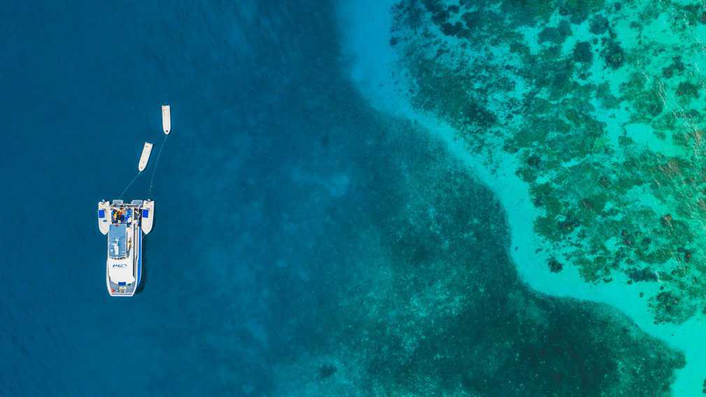 Chasing Giants: Sport Fishing in Papua New Guinea 4 An isolated atoll in the Coral sea