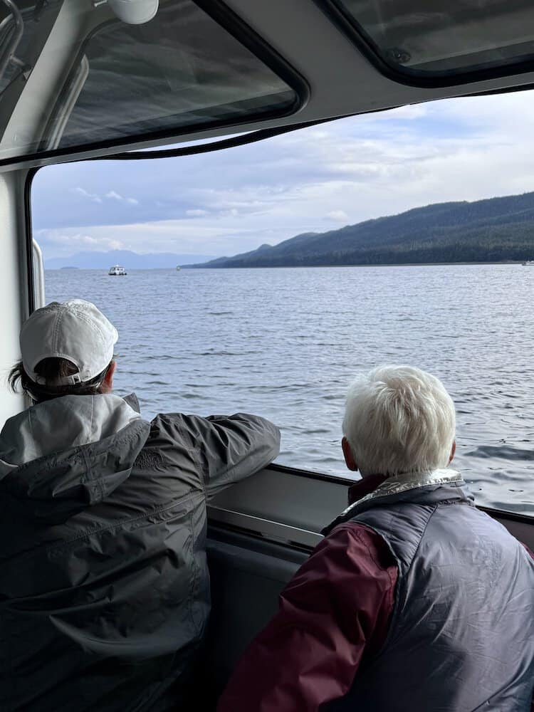 Whale watching photo safari, Juneau 