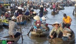 Makong-River-floating-market