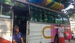 bus-travelers